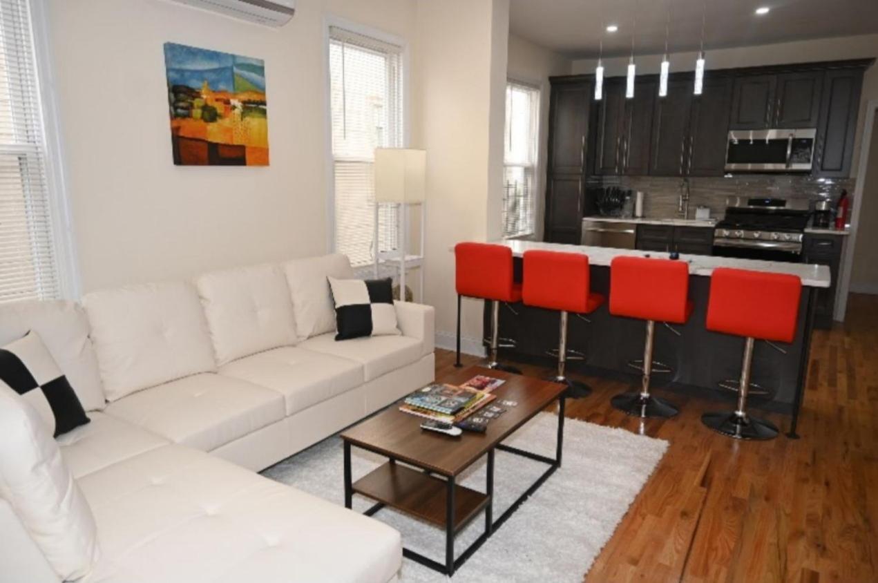 Ooohlala! 2 Beds And 2 Full Baths W/Free Parking Apartment Нюарк Екстериор снимка