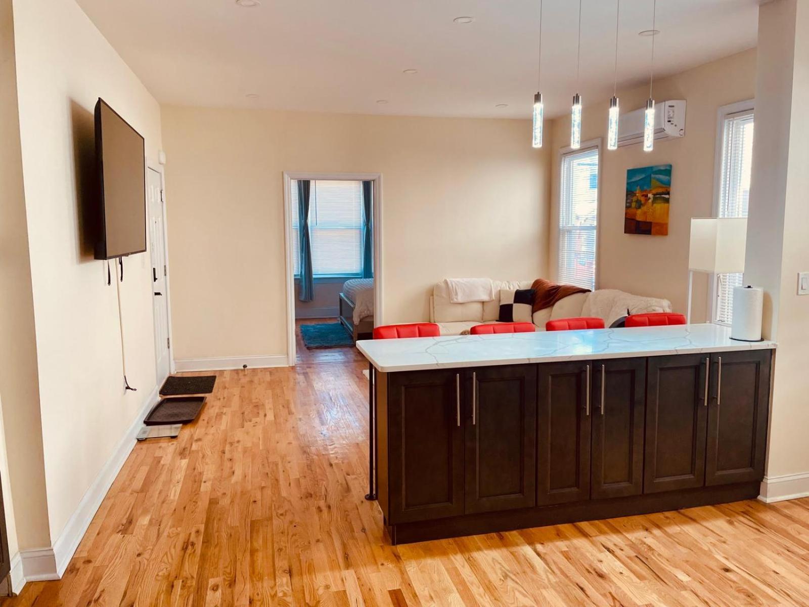 Ooohlala! 2 Beds And 2 Full Baths W/Free Parking Apartment Нюарк Екстериор снимка