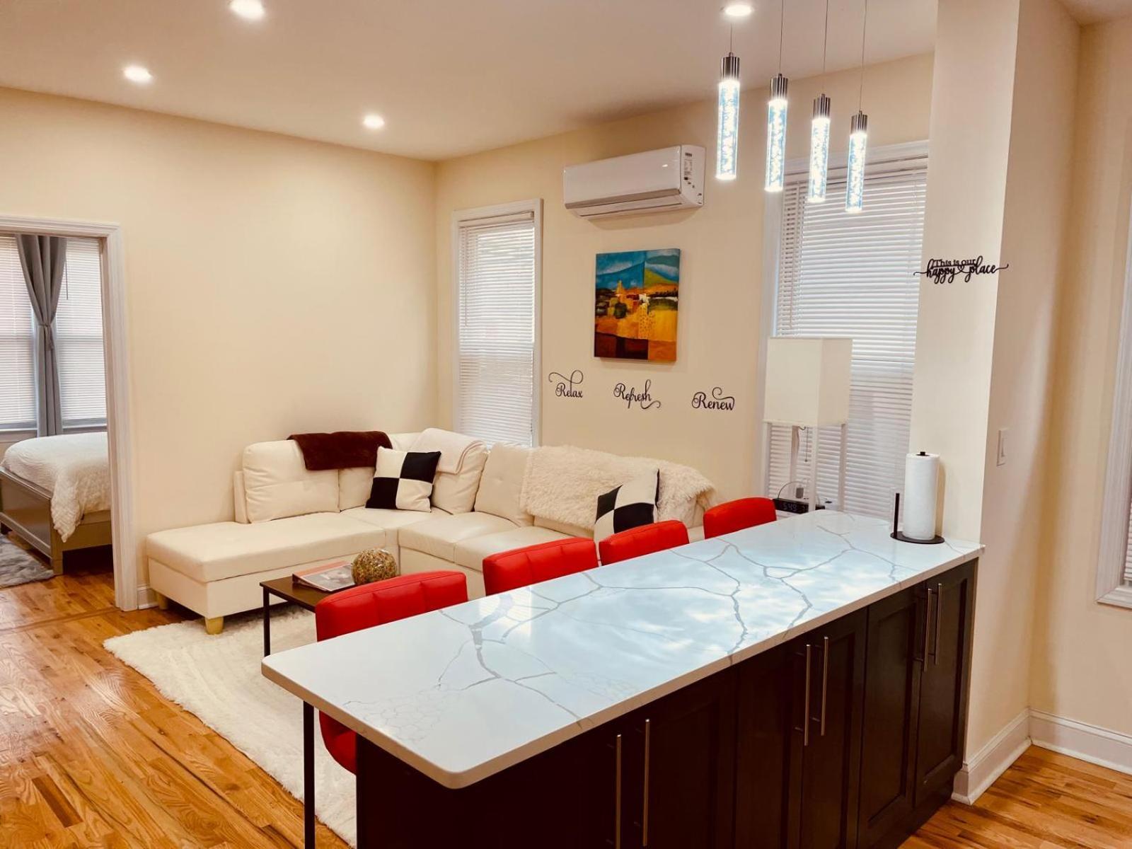 Ooohlala! 2 Beds And 2 Full Baths W/Free Parking Apartment Нюарк Екстериор снимка
